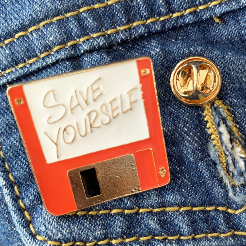 1 шт. Изысканная брошь с надписью SAVE YOURSELF в коробке ювелирное украшение для пальто