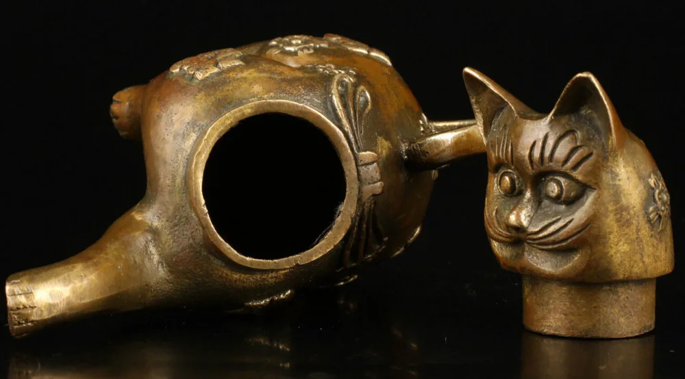 602+Asian Superb Collectible Old Handmade Casting Brass Cat Statues Teapot