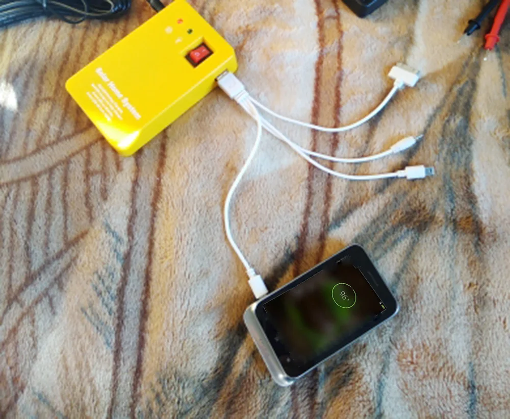 Солнечный Мощность Панель комплект генератора 5В USB Зарядное устройство дома Системы с 3 светодиодный лампы света в помещении/наружного освещения над разрядкой для защиты