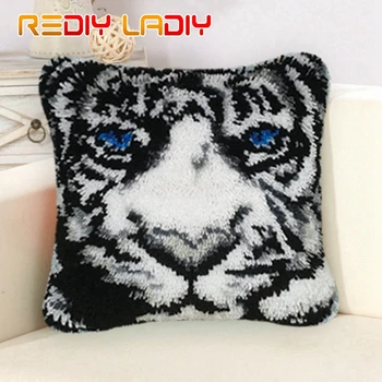 

Latch Hook Kit King of Tiger Cushion Cover Pre-Printed Color Canvas Crocheting Arts & Crafts Pillow Case Sofa Pillows Home Decor