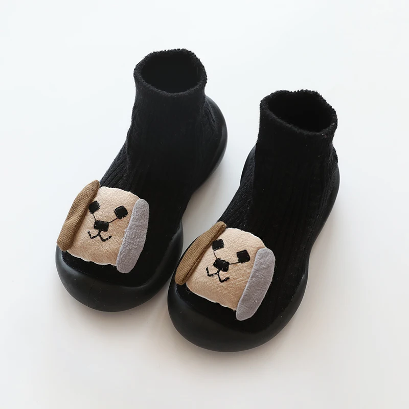 Новые детские носки обувь с резиновой подошвой для девочек и мальчиков, детские Нескользящие носки-тапочки с рисунком для малышей, носки для новорожденных весна, осень, зима - Цвет: Черный