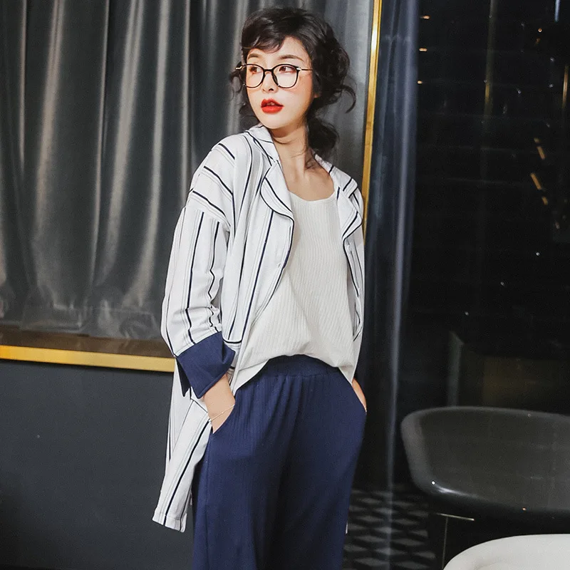 

2020 Women's Pajamas Set 3 Pieces Cotton Pajamas Blue Striped Lapel Jacket + Sling Cotton Retro Pants Pajamas Set Home Wear