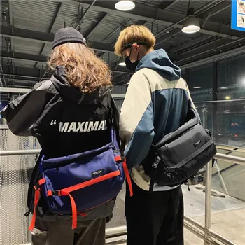 

2019 Autumn and Winter Hip Hop Fashion Nylon Shoulder Messenger Bag