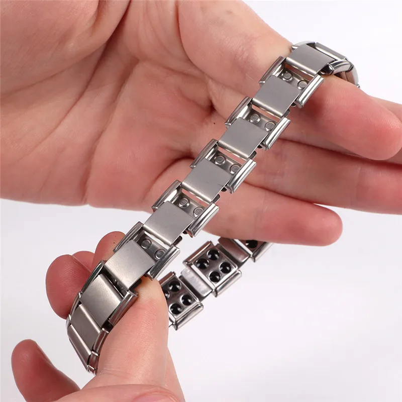 304399_no-logo_304399-1-10-c