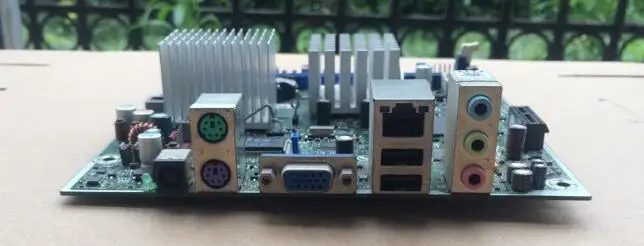H-i945-itx 2