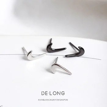 

s925 sterling silver earrings minimalist ins Korean hip-hop sports wind earrings personality female models hook earrings silver