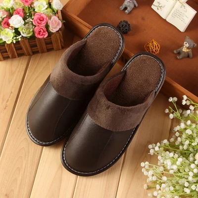 Dark Brown Женские зимние домашние тапочки из натуральной кожи; очень теплая Домашняя обувь для влюбленных пар; удобная повседневная обувь из овечьей кожи - Цвет: Dark Brown