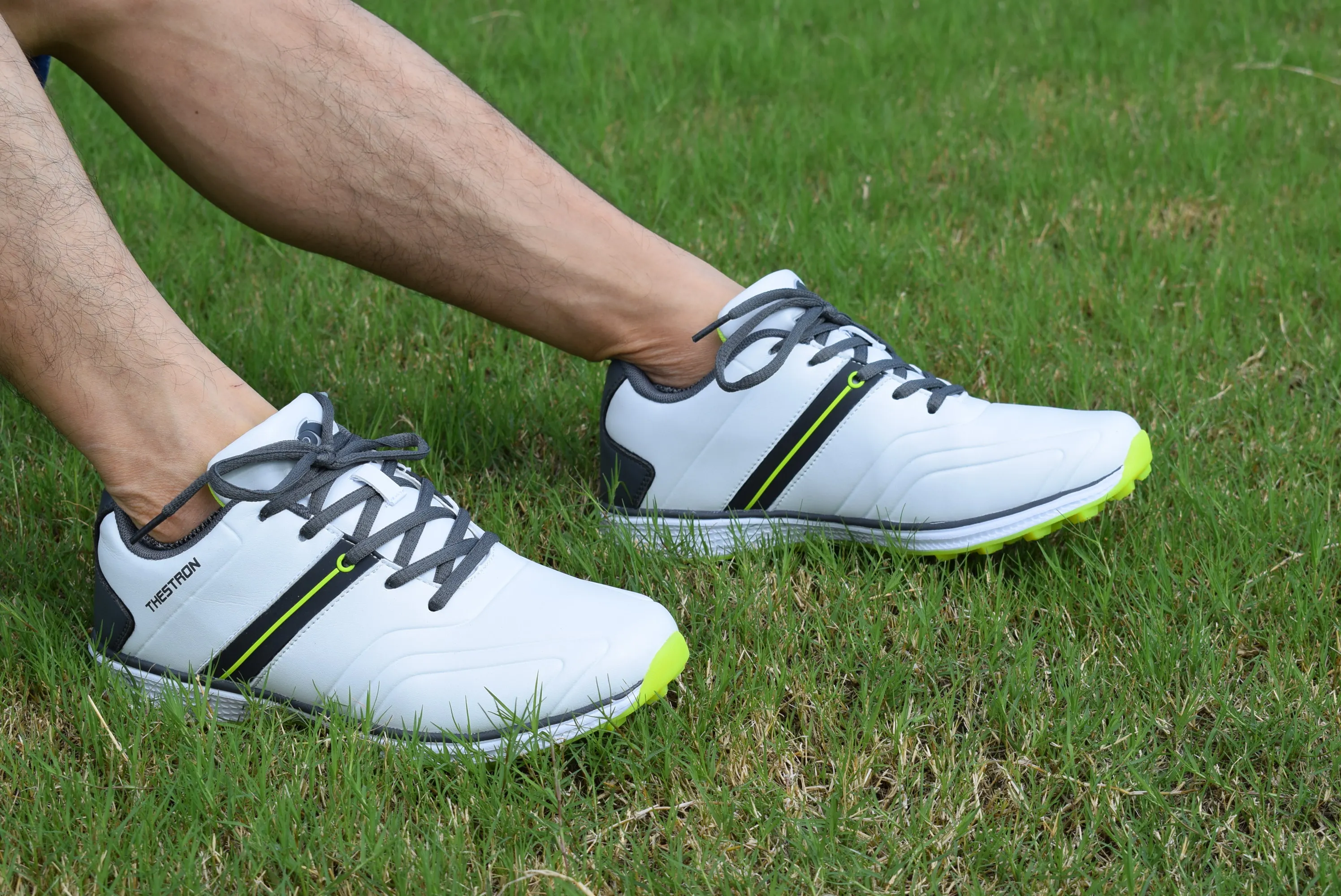 New Men Golf Shoes Waterproof Spikeless/Non-slip Golf Sneakers Lightweight Sport Trainers