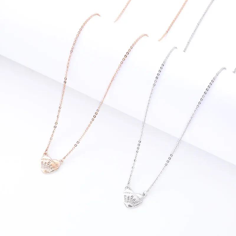

New Personality Design Pendant Necklace Love Pendant Female Female Charm Fashion Jewelry Simple Style Clothing Accessories