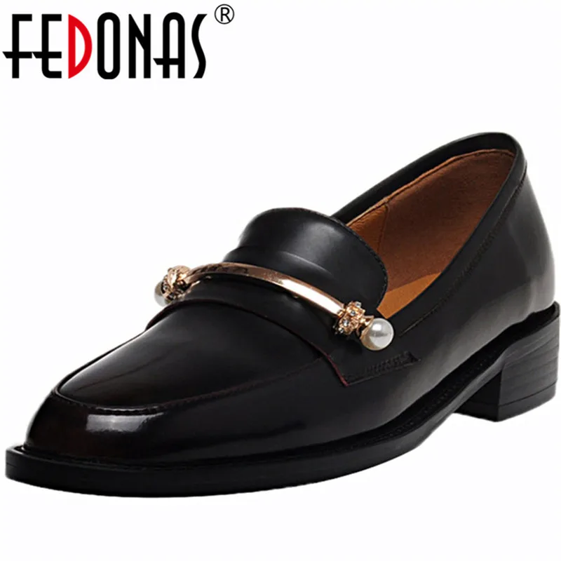 

FEDONAS New Women Wedding Metal And Pearl Decoration Pumps Spring Summer Square Heels Shoes Patent Leather Sweet Shoes Woman