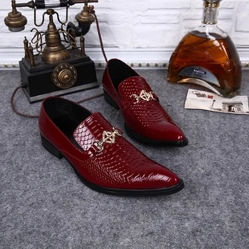 

fish pattern leather red pointed shoes a pedal fashion trend is installed Oxford shoes horse title daily men's shoes