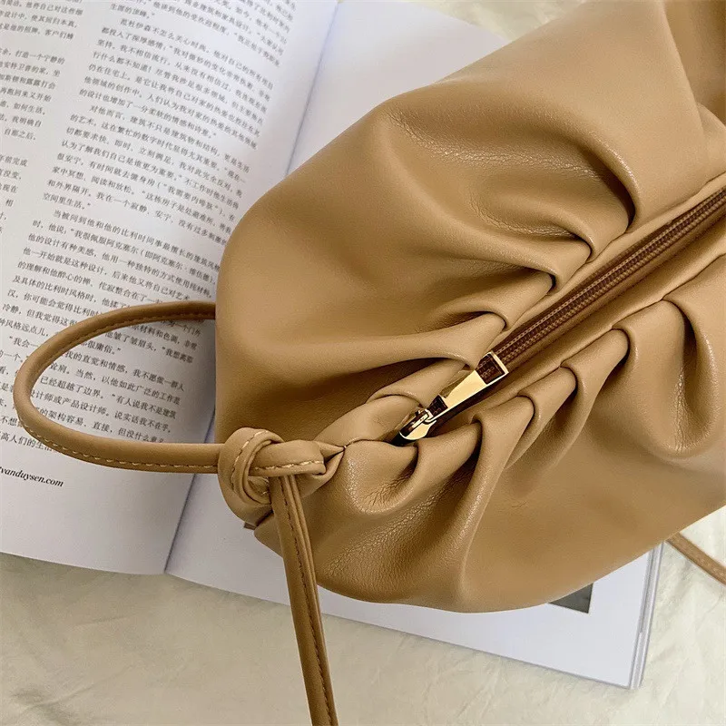 16399473988_1796222917