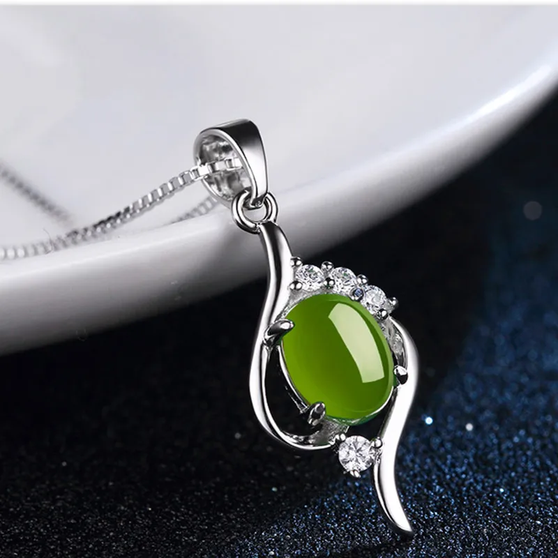 

925 Sliver Sterling Necklace Jade Emerald Pendants for Women Fashion Green Topaz Pierscionki Bizuteria Gemstone Pendant Females