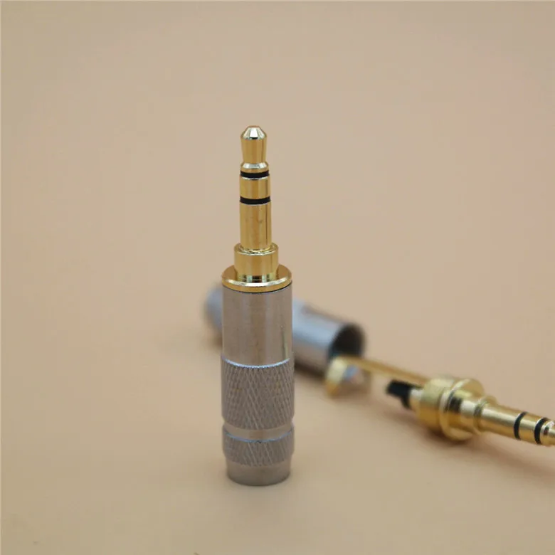 

Japan Oyaide 3.5 Mm Plug Belt Clip DIY Level Three Headset Audio Plug Direct Plug Male Connector