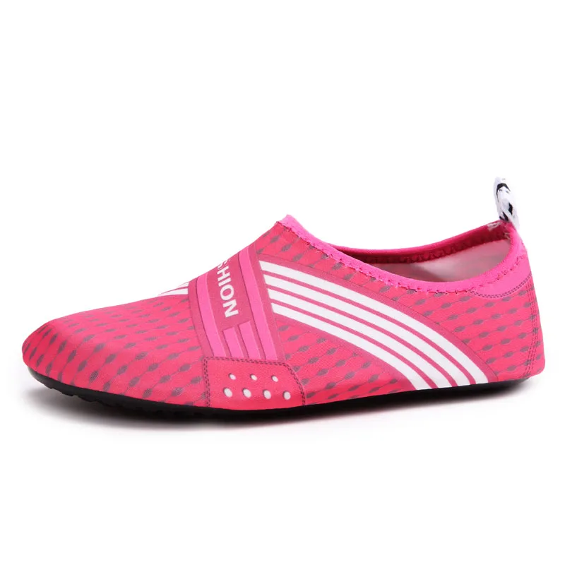 Водонепроницаемая обувь для мужчин и женщин; обувь для плавания; акваобувь; пляжные тапочки для йоги и бега; кроссовки; нескользящие быстросохнущие легкие носки для упражнений - Цвет: Changxing-168-LJRose
