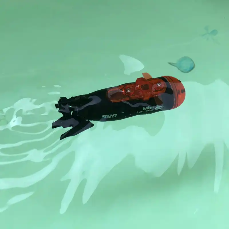 rc submarine battle