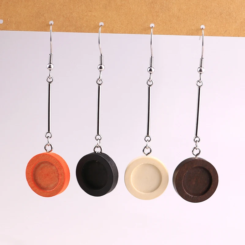 

10pcs/lot wooden earmuffs are basically equipped with 12 mm round convex round tray diy stainless steel hooks jewelry findings