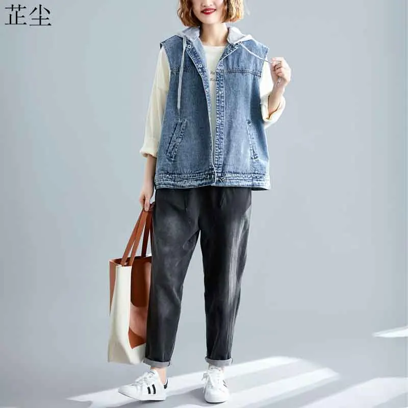 

Plus Size Korean Solid Sleeveless Vest Denim Jacket Coat Women Autumn Large Sizes Jeans Cardigan Denim Jackets Big Size 4XL 2019