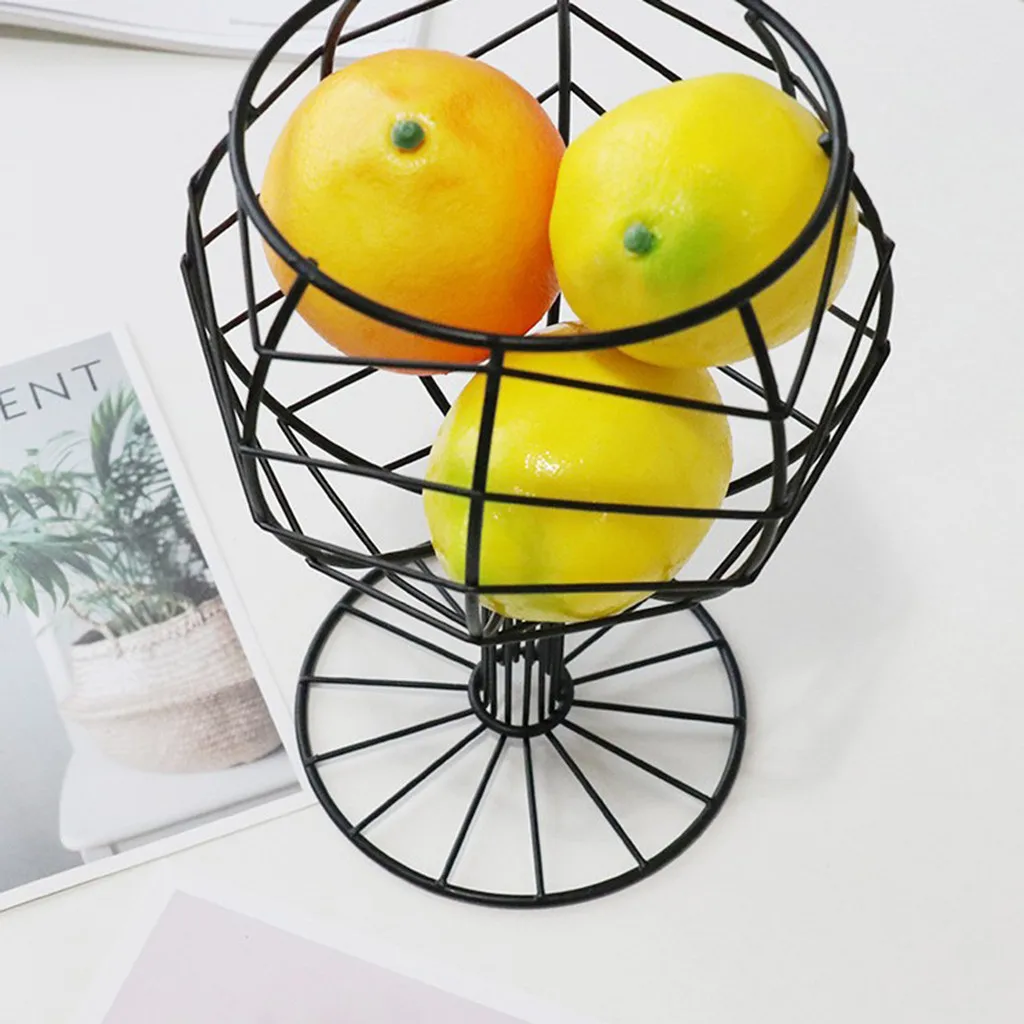 Geometric Fruit Vegetable Wire Basket Metal Bowl Kitchen Storage Desktop Display storage bag luggage organizer Hot Sale