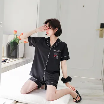 

2020 Summer new pajamas women's short-sleeved shorts set Ice Silk thin black cardigan home wear lounge set pajama set sleepwear