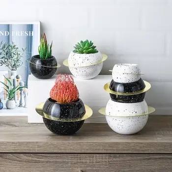 

TECHOME Modern Succulent Plant Pot Gold-plated Iron Black White Ceramic Flower Pots Planter Star Ring Flower Pots Candlesticks