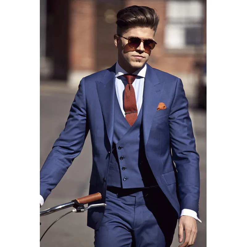 

Custom Made Bule peaked Lapel Mens Suits Slim Fit Groom Tuxedos Best Man Wedding Suits Groomsmen Suits 3 Pieces Two Buttons