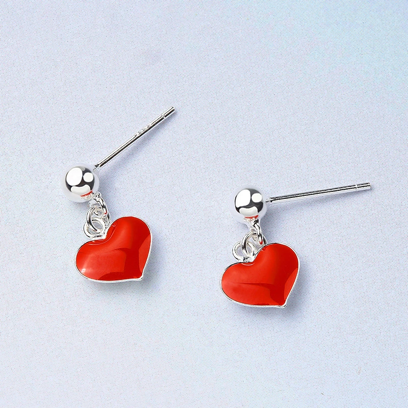 Женские серьги-гвоздики из серебра 925 пробы с красным сердцем | Украшения и
