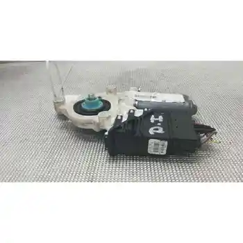 

1K0959703J WINDOW MOTOR FRONT LEFT SKODA OCTAVIA SALOON (1U2)