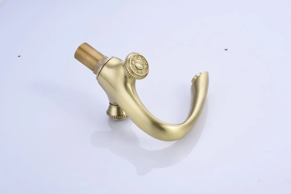 Basin Faucets Retro Black Bathroom Sink Mixer Deck Mounted Double Handle Single Hole Bathroom Faucet Brass Hot and Cold Tap B595