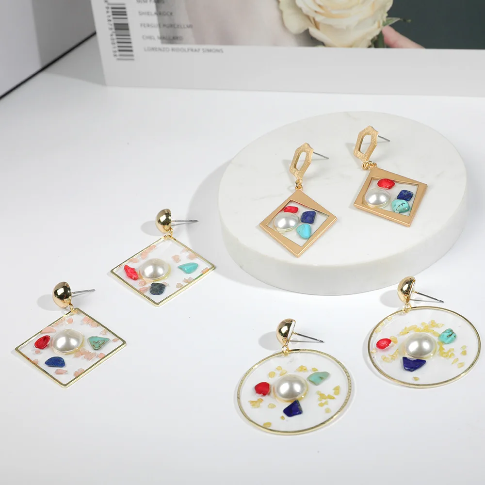 

Variety of Creative Alloy Shell Earrings Geometric Irregular Square Round Dangle Earrings for Women Fashion Vintage Ear Jewelry