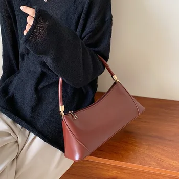 

2020 new Korean casual shoulder messenger bag women's cute fashion messenger bag ladies