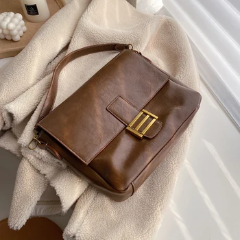 

French Designer Retro Lock Square Shoulder Bag & Soft Leather Shoulder Bag L: Width 28cm High 21cm Thickness 8cm