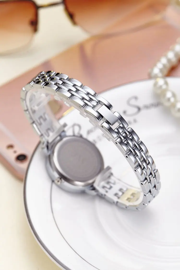 3085379657_1755853792