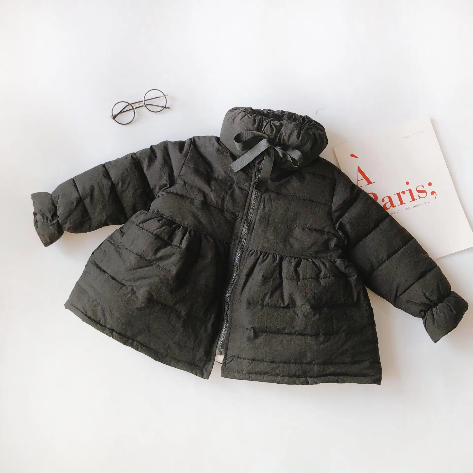 Зимнее пальто для девочек Новинка, корейский стиль, хлопковое однотонное утепленное и теплое длинное пальто принцессы для милых маленьких девочек - Цвет: Черный