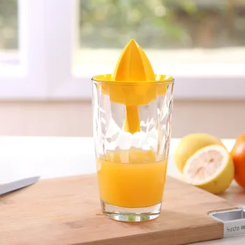 

Mini Manual Lemon Squeezing Machine Simplicity Lemon Squeezing Machine