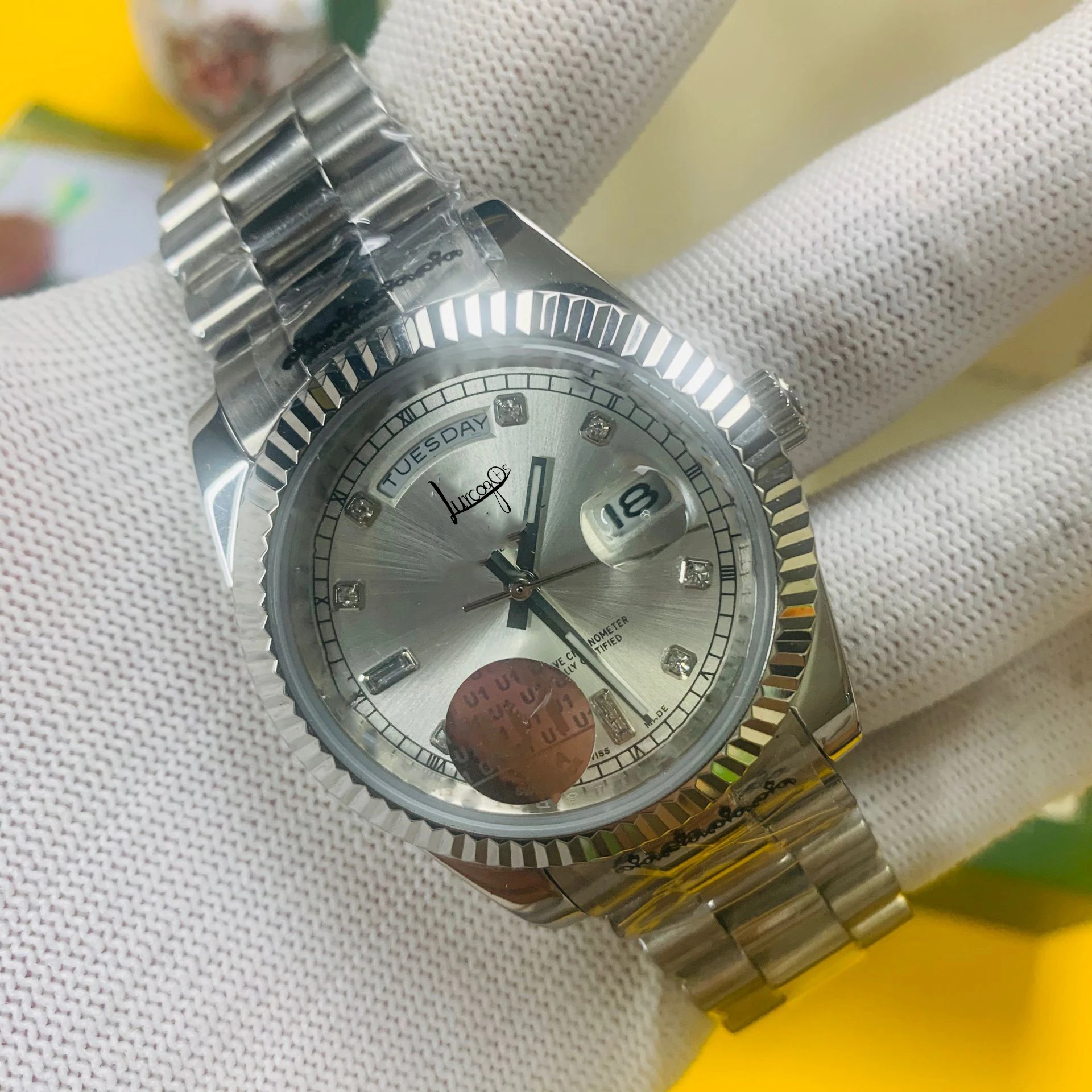 

TOP high quality sports watch men's automatic self-winding movement AAA watch date free delivery