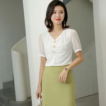 

2020 new V-neck lantern sleeve button chiffon lining female models red