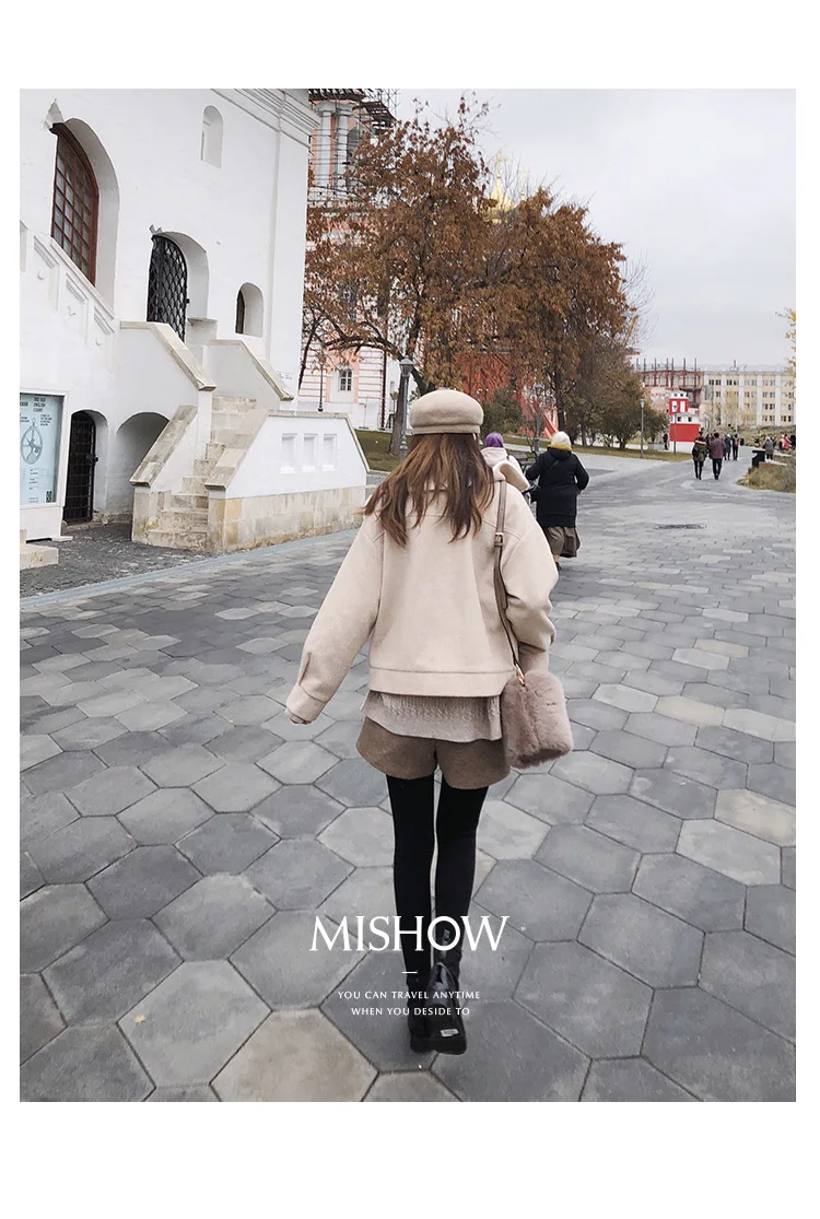 Mishow Зимние Шорты для женщин MX18D2452