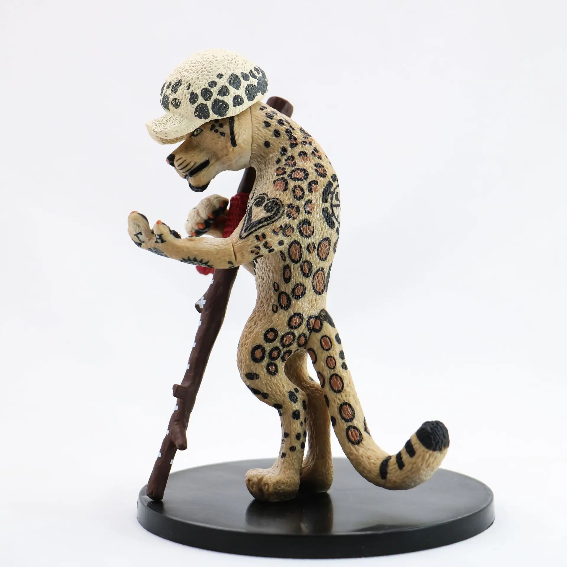 

One Piece/Navigation Trafalgar Garro Animal Series Modeling King Snow Leopard Luo Boxed Garage Kit