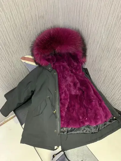 Black Purple Fur Детская меховая куртка пальто для девочек детская зимняя куртка с подкладкой из кроличьего меха Верхняя одежда с капюшоном из меха енота ветрозащитная парка для мальчиков TZ420 - Цвет: Black Purple Fur