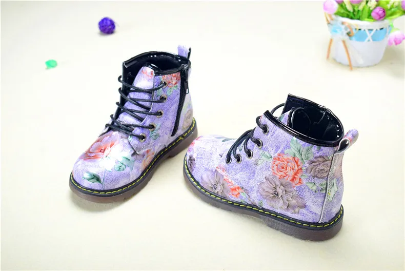 Детские ботинки для девочек; коллекция года; Весенняя детская обувь; кожаные детские резиновые сапоги с цветочным принтом; модные водонепроницаемые ботинки martin для девочек; 21-30