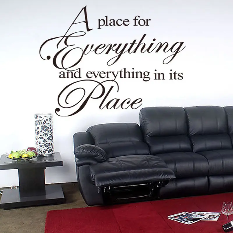 Encouragement by placing English letters on the walls of bedroom study