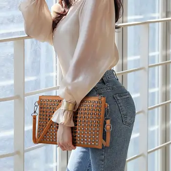 

Retro Rivet Crossbody Bags For Women 2020 Soft Pu Leather Shoulder Bags Elegant Female Party Evening Clutch Purses sac femme