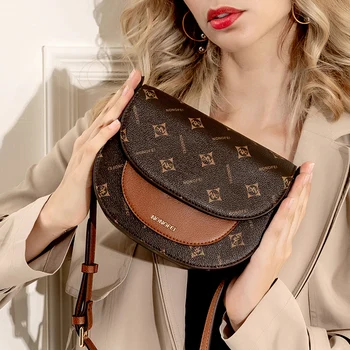 

Half Moon Crossbody Bag for Women 2020 Classic Printed Pattern Genuine Leather Designer Bags Ladies Shoulder Messenger Bag Bolsa