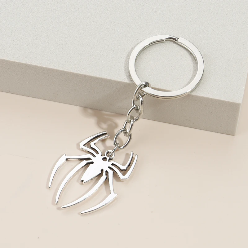 Key Chains Spider Keychain Araneid Animal Key Ring Halloween Gifts For Women Men Handbag Accessorie DIY Handmade Jewelry