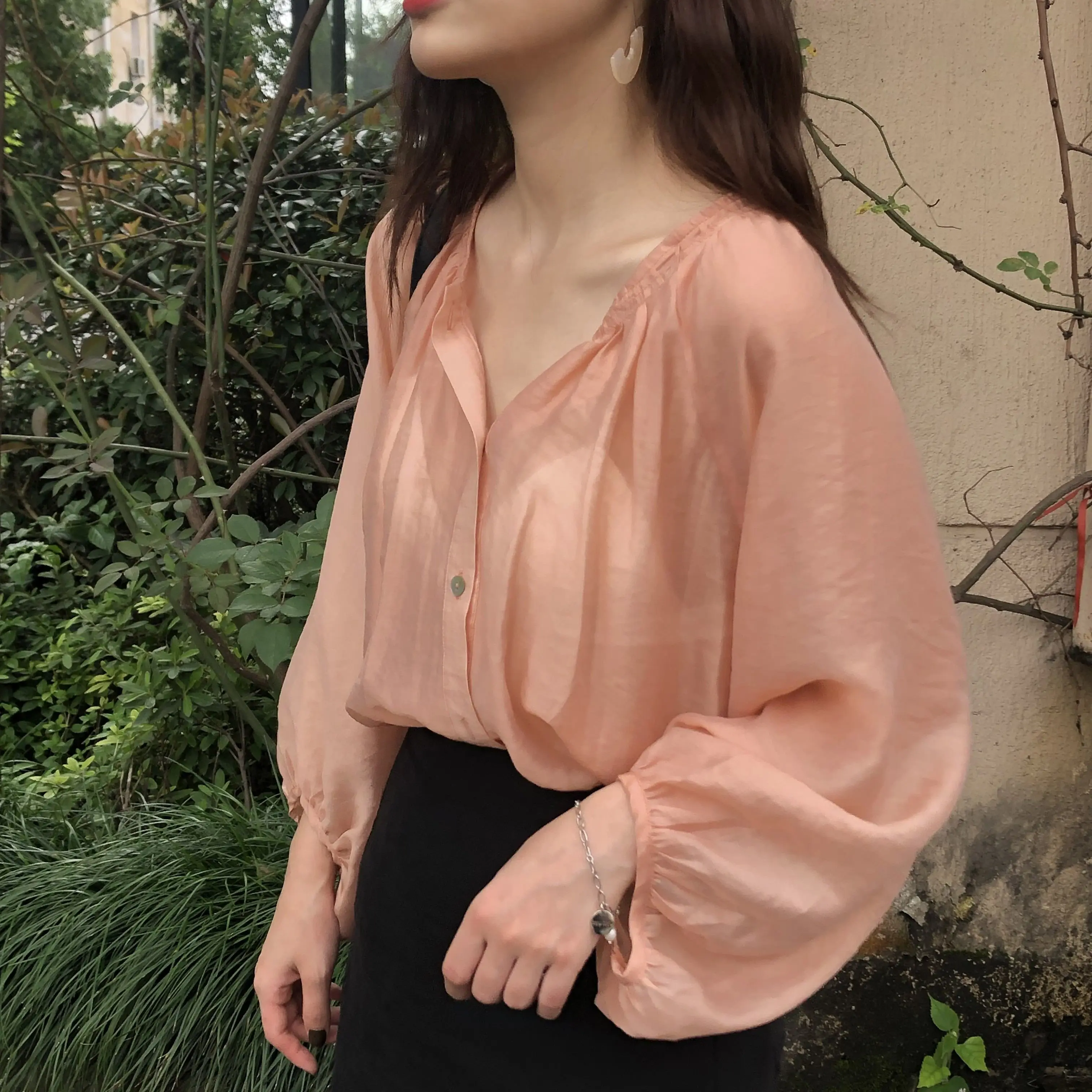 

Blouse Women Shirt 2021 SpringSummer Loose See-through Shirt Lantern Long Sleeve Women Blusas Mujer De Moda