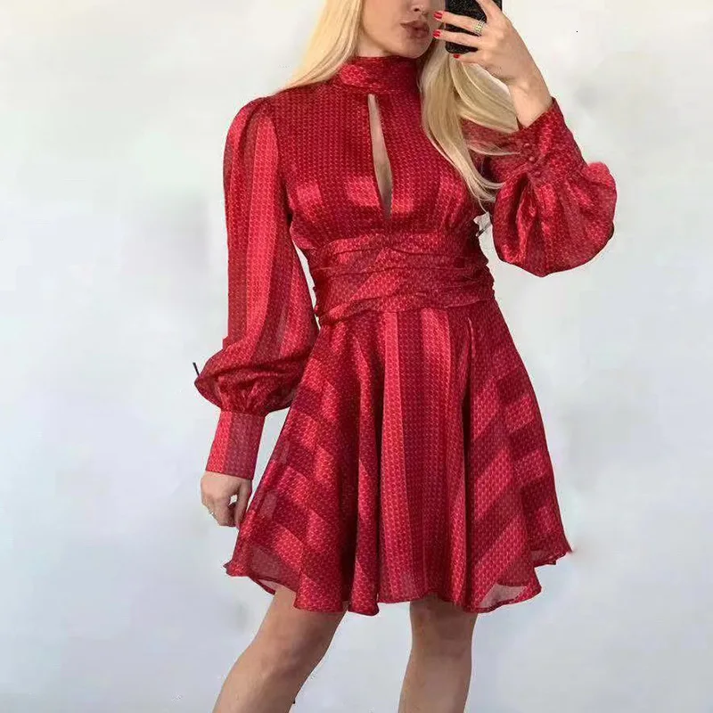 H0144e1c6b63d46ba952cfd9d77c40