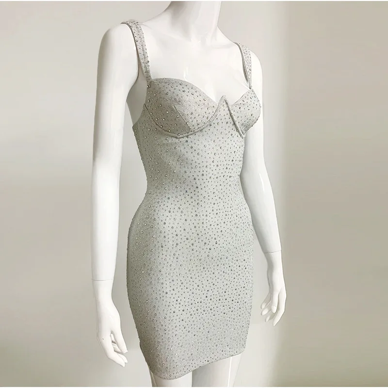 12183925893_926585498