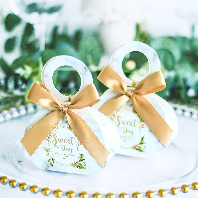 

Sweet Bag Paper Candy Box Wedding Favors Gift Boxes Packaging Bags Party Decoration Chocolate Gifts Handbag bonbon boite cadeau