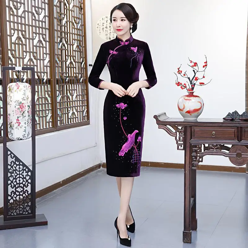 Сексуальная леди вышивка Qipao элегантный бархат китайский стиль Тонкий Формальное вечернее платье Бургундия зима теплый велюр Cheongsam Vestidos - Цвет: Style2 Purple